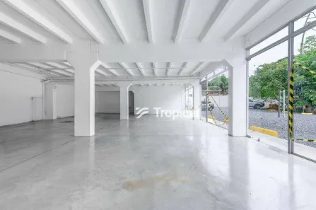 Conjunto Comercial / Sala para alugar, 50m² no Velha Central, Blumenau