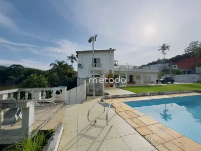 Fazenda / Sítio / Chácara com 4 Quartos à venda, 370m² no Fazenda Palao (Alpes de Guararema), Guararema