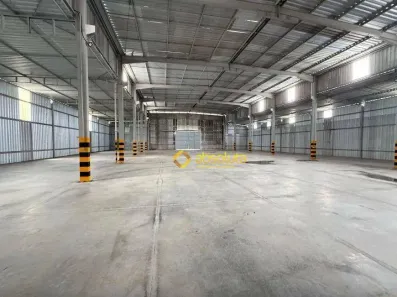 Galpão / Depósito / Armazém para alugar, 2000m² no Mangueira, Escada
