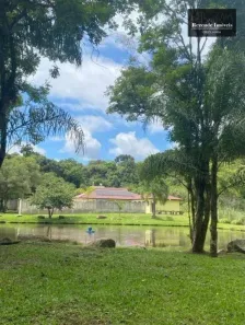 Fazenda / Sítio / Chácara com 3 Quartos à venda, 250m² no Rio Abaixo, Campina Grande do Sul