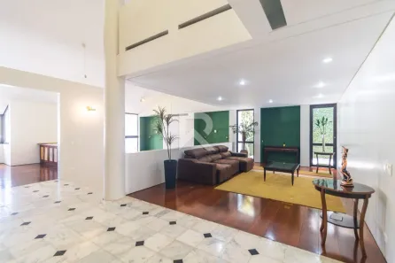 Casa com 8 Quartos para alugar, 1000m² no Jardim Social, Curitiba