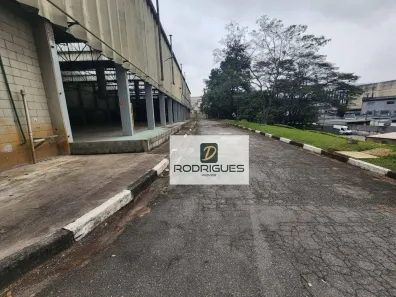 Galpão / Depósito / Armazém para alugar, 5000m² no Piraporinha, Diadema