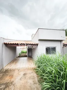 Casa com 2 Quartos à venda, 75m² no Setor Barcelos, Trindade