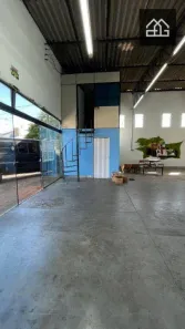 Conjunto Comercial / Sala para alugar, 166m² no Cancelli, Cascavel