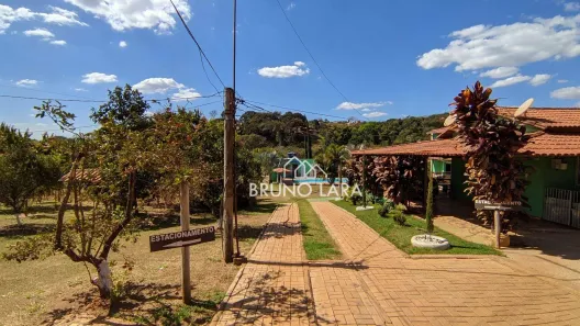 Fazenda / Sítio / Chácara com 8 Quartos à venda, 450m² no Pouso Alegre, São Joaquim de Bicas