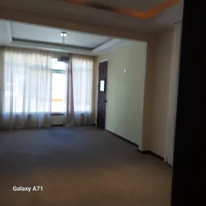 Casa com 3 Quartos para alugar, 100m² no Castelanea, Petrópolis
