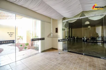 Galpão / Depósito / Armazém à venda, 582m² no Manoel Valinhas, Divinópolis