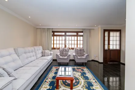 Casa com 5 Quartos para venda ou aluguel, 207m² no Jardim Social, Curitiba