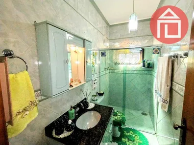 Fazenda / Sítio / Chácara com 3 Quartos para alugar, 400m² no Água Comprida, Bragança Paulista