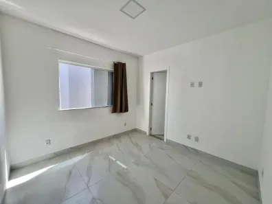 Casa de Condomínio com 4 Quartos à venda, 190m² no Buraquinho, Lauro de Freitas