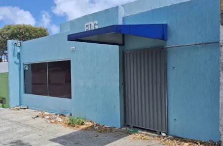 Loja / Salão / Ponto Comercial com 7 Quartos à venda, 300m² no Lagoa Nova, Natal