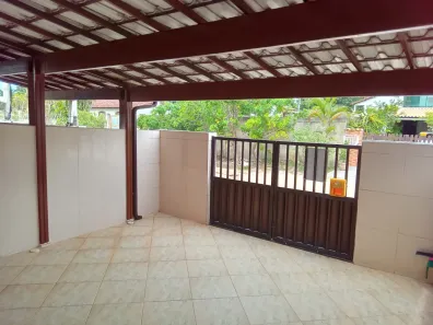 Casa com 2 Quartos à venda, 75m² no Vila Capri, Araruama