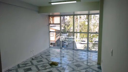 Conjunto Comercial / Sala para alugar, 25m² no Vilage, Nova Friburgo