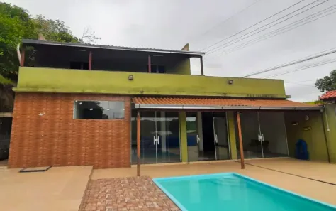 Fazenda / Sítio / Chácara com 2 Quartos à venda, 1600m² no Arrozal, Piraí
