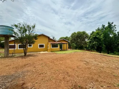 Fazenda / Sítio / Chácara com 3 Quartos à venda, 100m² no Conjunto Residencial Lourenco Bacarin, Ibiporã