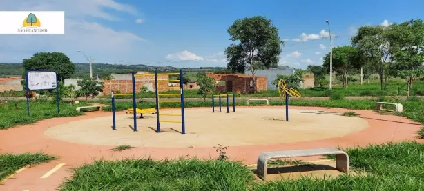 Terreno / Lote / Condomínio à venda, 200m² no Residencial Solar São Francisco II, Trindade
