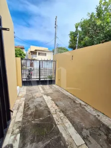 Casa com 3 Quartos para alugar, 250m² no Farolândia, Aracaju