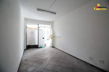 Loja / Salão / Ponto Comercial à venda, 17m² no Bom Pastor, Divinópolis