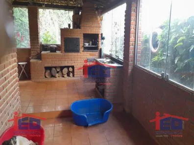 Fazenda / Sítio / Chácara com 3 Quartos à venda, 140m² no , Ibiúna