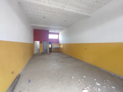 Loja / Salão / Ponto Comercial à venda, 360m² no Esmeraldas, Esmeraldas
