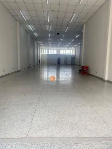 Loja / Salão / Ponto Comercial à venda, 720m² no Centro, Atibaia