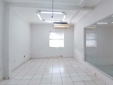 Conjunto Comercial / Sala para alugar, 185m² no Centro, Itatiba