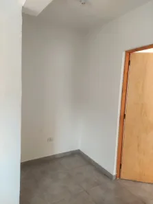 Casa com 1 Quarto para alugar, 40m² no São João, Itapevi