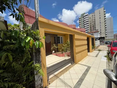 Casa com 3 Quartos à venda, 280m² no Grageru, Aracaju
