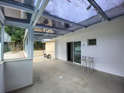 Apartamento com 4 Quartos para venda ou aluguel, 215m² no Castelanea, Petrópolis