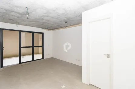 Conjunto Comercial / Sala à venda, 22m² no Centro, Curitiba