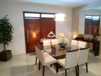 Casa com 4 Quartos à venda, 210m² no Potengi, Natal