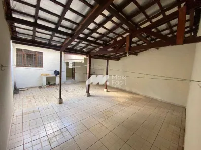 Casa com 3 Quartos para alugar, 110m² no Jardim Monte Carlo, Maringá