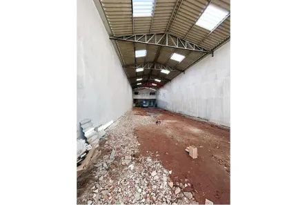 Galpão / Depósito / Armazém para alugar, 410m² no Vila Assis Brasil, Mauá