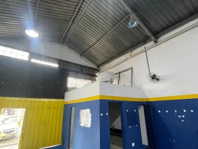 Galpão / Depósito / Armazém à venda, 180m² no Santa Amélia, Belo Horizonte