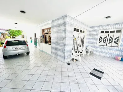Casa com 5 Quartos à venda, 300m² no Pereira Lobo, Aracaju