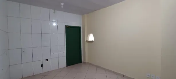 Loja / Salão / Ponto Comercial para alugar, 68m² no Aldeia, Santarém