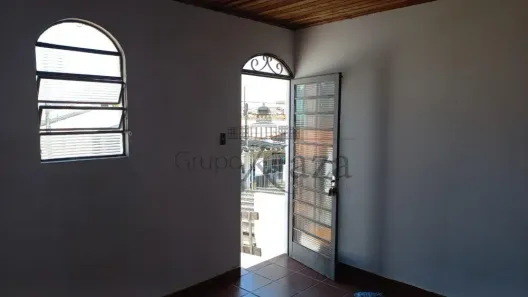 Casa com 2 Quartos para alugar, 180m² no Jardim Flórida, Jacareí