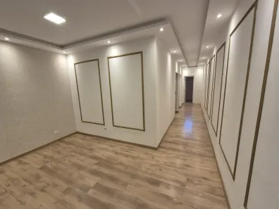 Conjunto Comercial / Sala para alugar, 122m² no Cristo Rei, Curitiba