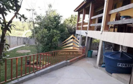 Fazenda / Sítio / Chácara com 3 Quartos à venda, 900m² no Igaratá, Igaratá
