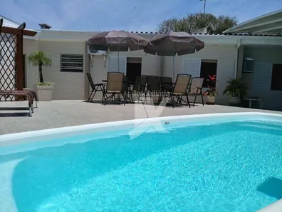 Casa com 3 Quartos para alugar, 180m² no Atami, Pontal do Paraná