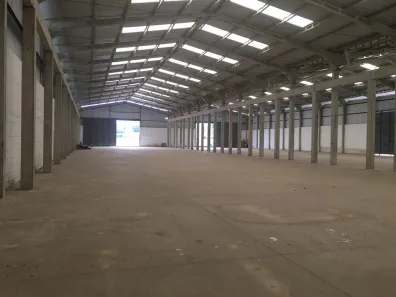 Galpão / Depósito / Armazém para venda ou aluguel, 3000m² no Sol e Mar, Macaé