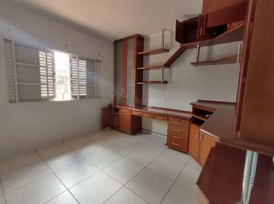 Sobrado com 2 Quartos à venda, 138m² no Jardim Quitandinha, Araraquara