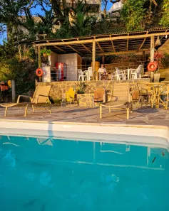 Hotel / Motel / Pousada com 9 Quartos à venda, 900m² no Ponta Leste, Angra dos Reis