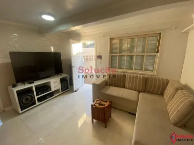 Sobrado com 4 Quartos à venda, 199m² no Niterói, Canoas