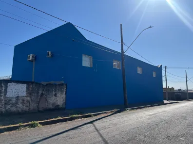 Galpão / Depósito / Armazém com 1 Quarto à venda, 360m² no Parque das Gameleiras, Uberaba