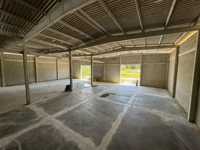 Galpão / Depósito / Armazém para alugar, 720m² no Abc, Moreno
