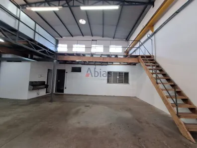 Galpão / Depósito / Armazém para alugar, 599m² no Parque São José, São Carlos