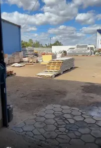 com 3 Quartos para alugar, 2500m² no , Hidrolândia