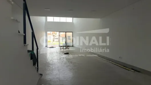 Loja / Salão / Ponto Comercial para alugar, 250m² no Vila Harmonia, Araraquara