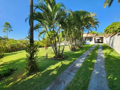 Fazenda / Sítio / Chácara com 4 Quartos à venda, 200m² no , Ipeúna